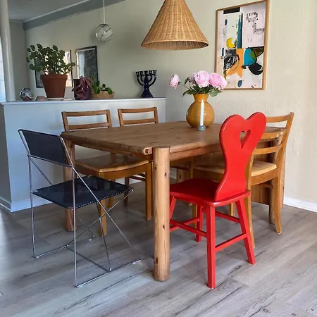 Cozy And Stylish Close To The Sea Сasa de vacaciones