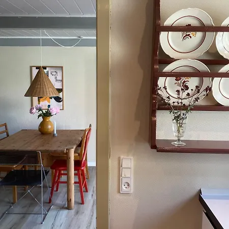 Cozy And Stylish Close To The Sea Ommel