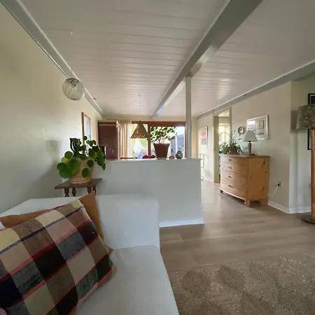 Cozy And Stylish Close To The Sea * Ommel